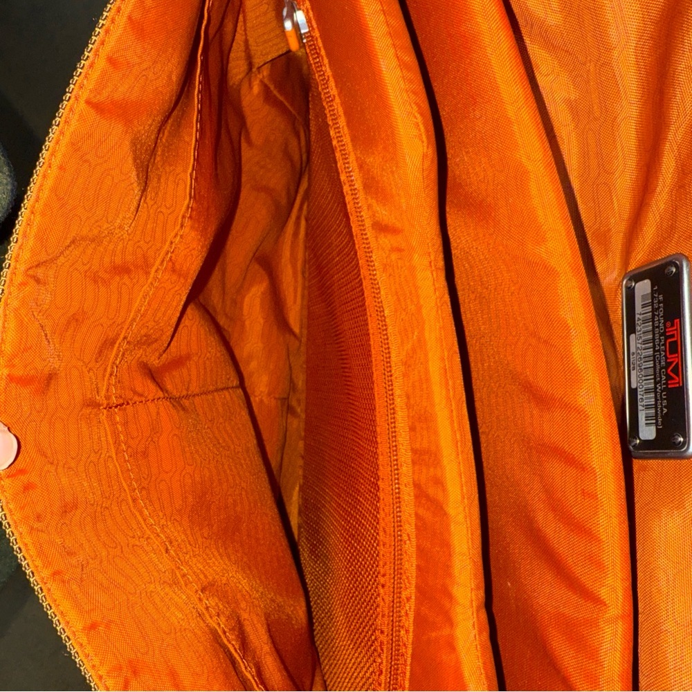 Tech by TUMI 5112B Expandable Brown Orange Laptop Messenger Shoulder Bag - Picture 8 of 11